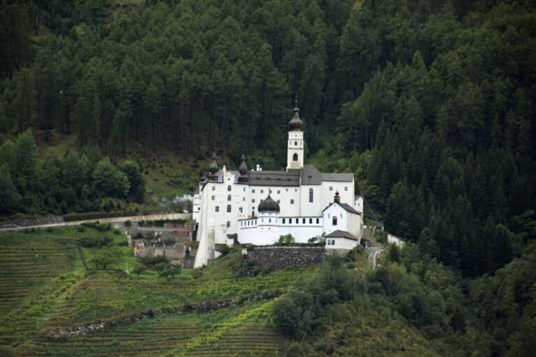 Le Abbazie Del Trentino Alto Adige Turismo Viaggi Italia